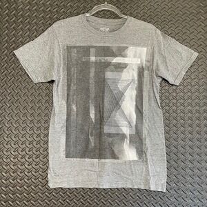 APT. 9 Gray Geometric‎ Pattern Graphic Print Casual Wear Men's Size Small
